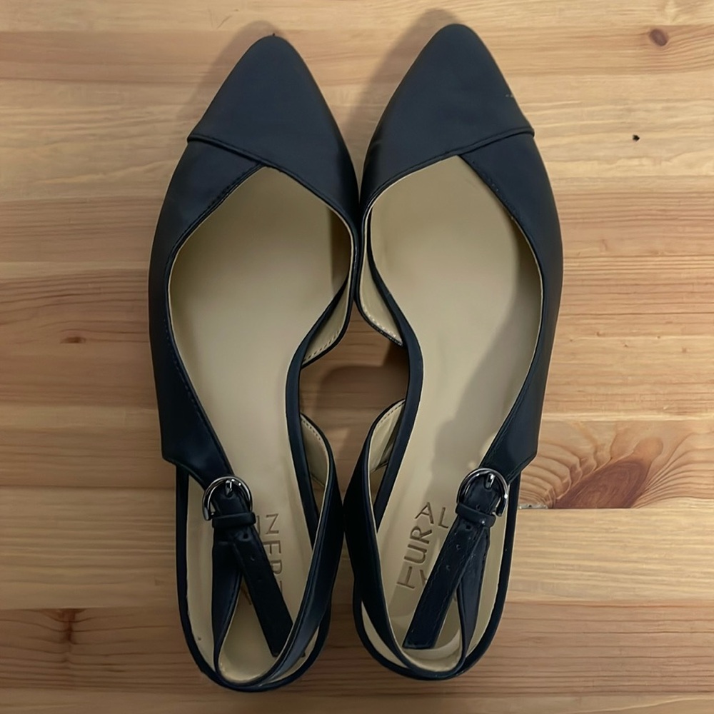 Naturalizer Women’s Pointed Toe Heels